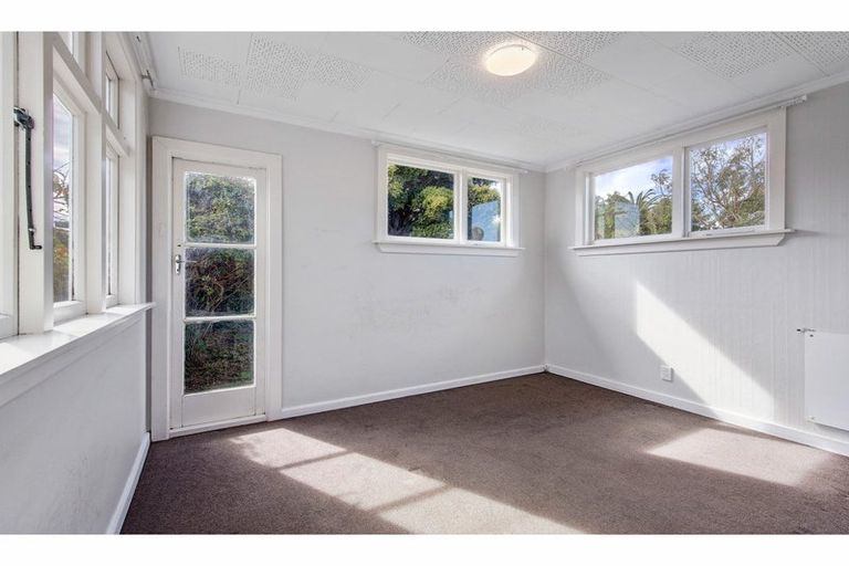 Photo of property in 29 Stalkers Road, Woodend Beach, Woodend, 7691