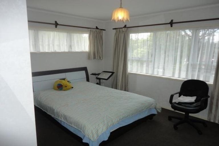 Photo of property in 9 Hiwihau Place, Glenfield, Auckland, 0629