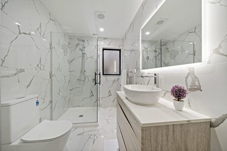 Photo of property in 11 Tawapou Close, Massey, Auckland, 0614