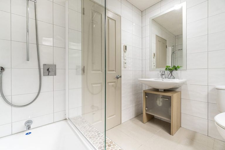 Photo of property in 73m Park Rise, Campbells Bay, Auckland, 0630