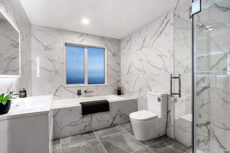 Photo of property in 8 Takurua Terrace, Orewa, 0931