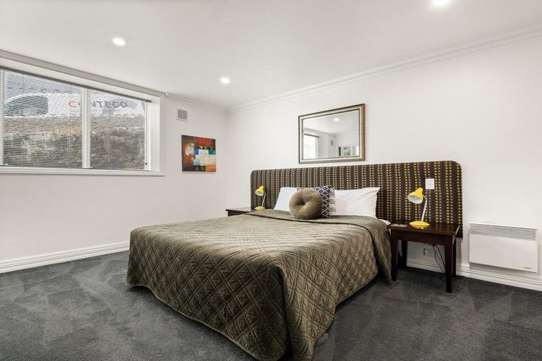 Photo of property in 2/81 Moray Place, Dunedin Central, Dunedin, 9016