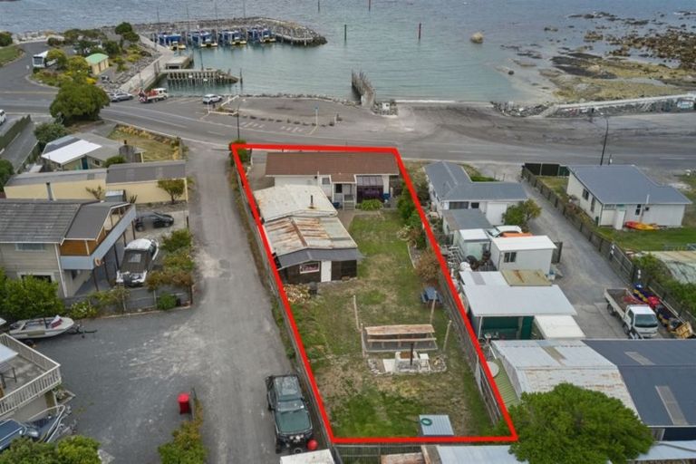 Photo of property in 24 Moa Road, South Bay, Kaikoura, 7300