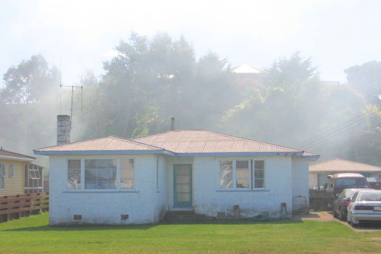 Photo of property in 6 Hulke Street, Foxton, 4814