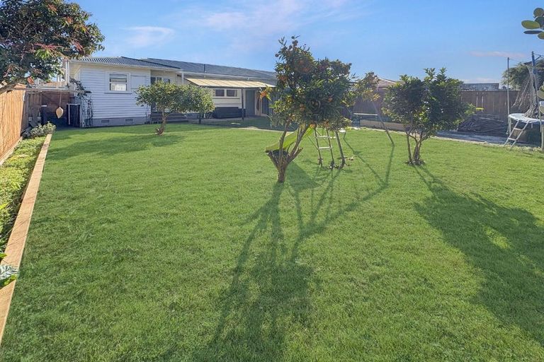 Photo of property in 42 Rugby Street, Levin, 5510