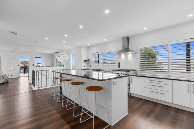 Photo of property in 1174 Papamoa Beach Road, Papamoa Beach, Papamoa, 3118