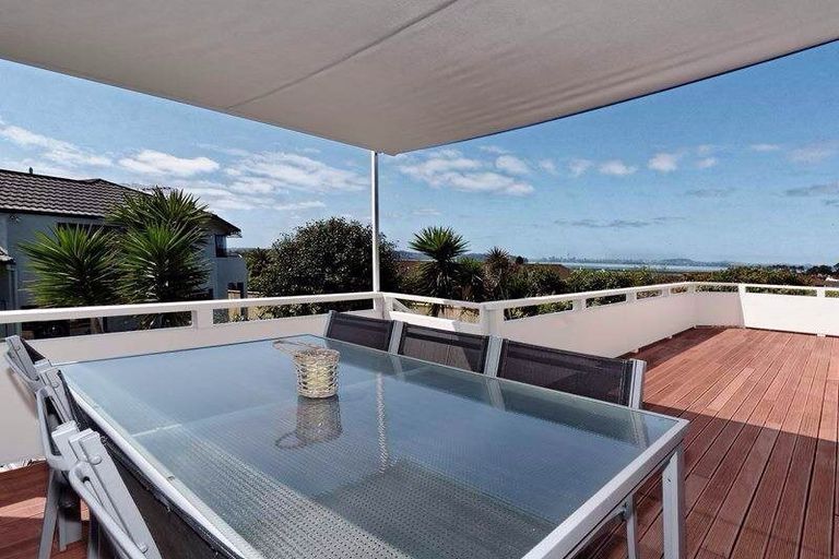 Photo of property in 7 Soling Place, West Harbour, Auckland, 0618