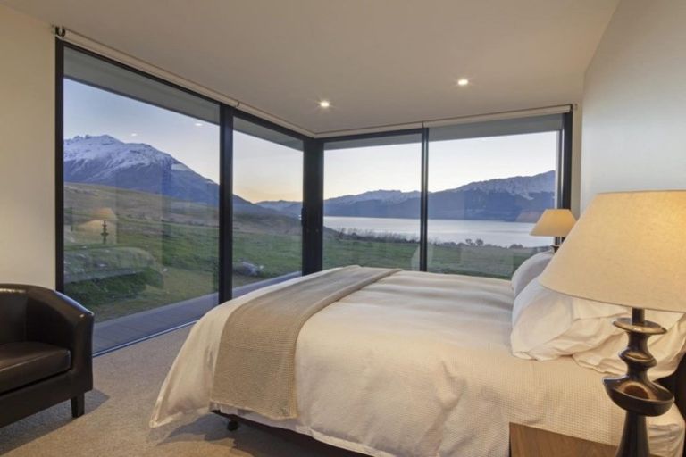 Photo of property in 5 Refuge Lane, Jacks Point, Queenstown, 9371