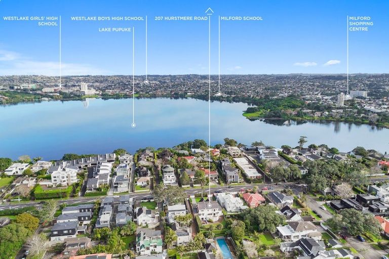 Photo of property in 207 Hurstmere Road, Takapuna, Auckland, 0622