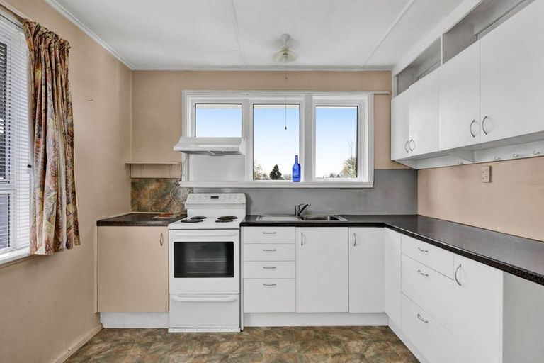Photo of property in 8 Essex Street, Stratford, 4332
