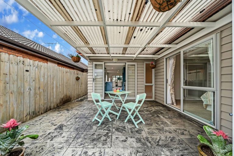 Photo of property in 24 Espalier Drive, Henderson, Auckland, 0612