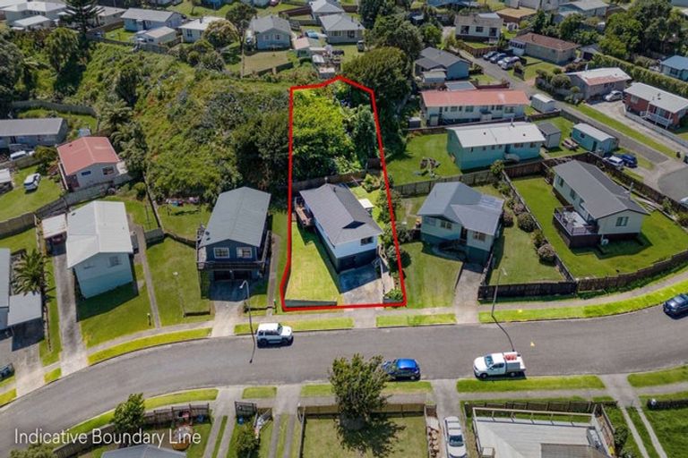 Photo of property in 13 Tahurangi Place, Spotswood, New Plymouth, 4310