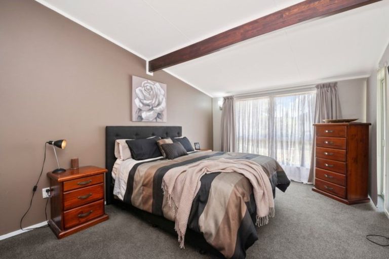 Photo of property in 13 Candu Lane, Kinloch, Taupo, 3377