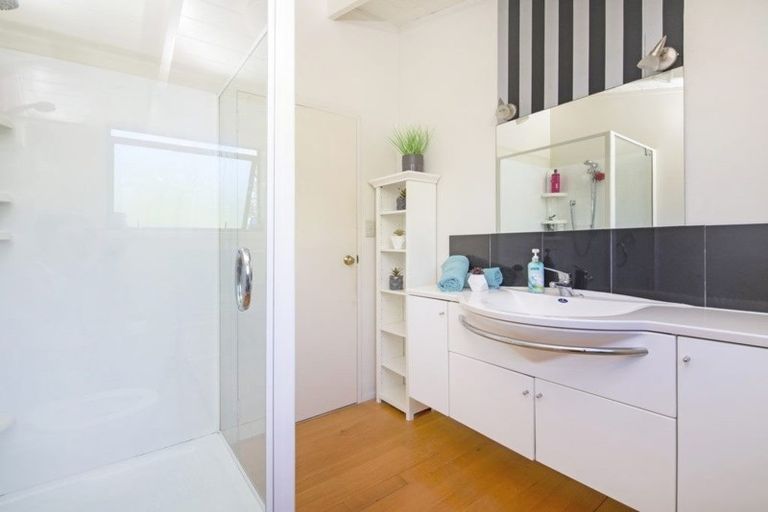 Photo of property in 9 Pohutukawa Road, Beachlands, Auckland, 2018