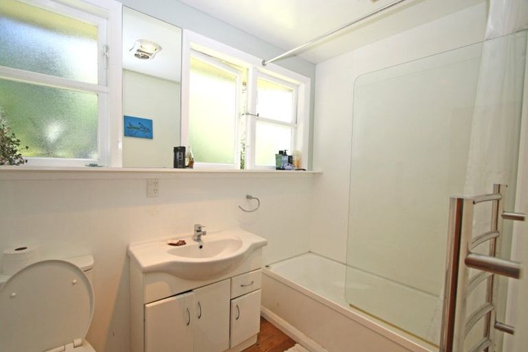 Photo of property in 44 Parsons Street, Vogeltown, New Plymouth, 4310