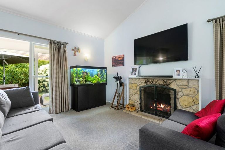 Photo of property in 6 Donald Lane, Cambridge, 3434