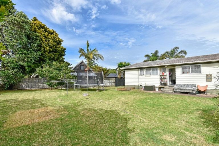 Photo of property in 19 Adel Place, Weymouth, Auckland, 2103