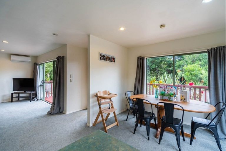 Photo of property in 74b Mazengarb Road, Paraparaumu Beach, Paraparaumu, 5032