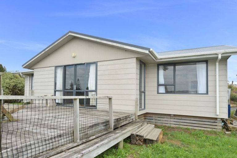 Photo of property in 34 View Road, Hikurangi, 0114