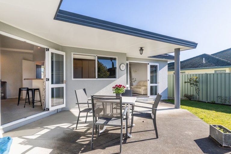 Photo of property in 3 Dules Walk, Taradale, Napier, 4112