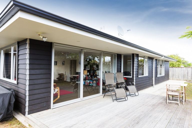 Photo of property in 651a Featherston Street, Roslyn, Palmerston North, 4414