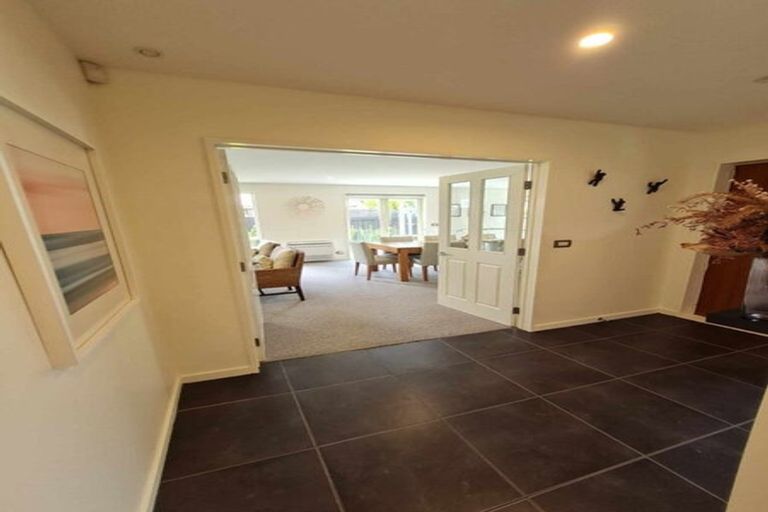 Photo of property in 11a Tainui Street, Somerfield, Christchurch, 8024