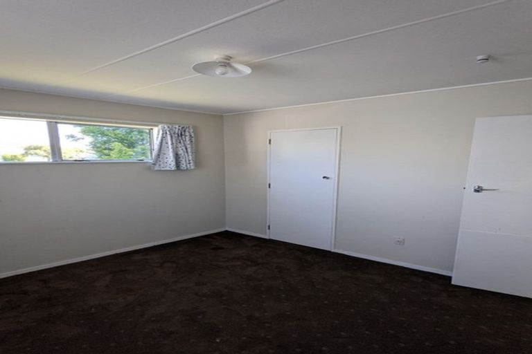 Photo of property in 15 Stirling Street, Levin, 5510