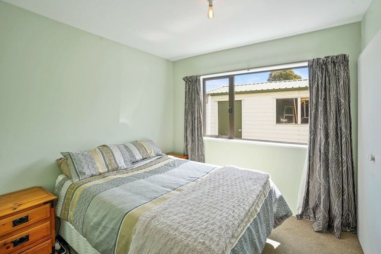 Photo of property in 1/60c Mackenzie Avenue, Woolston, Christchurch, 8023