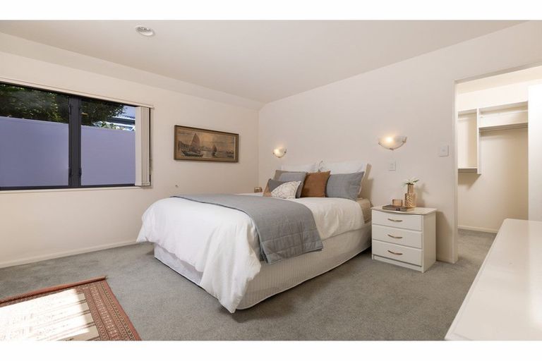 Photo of property in 480b Devonport Road, Tauranga South, Tauranga, 3112