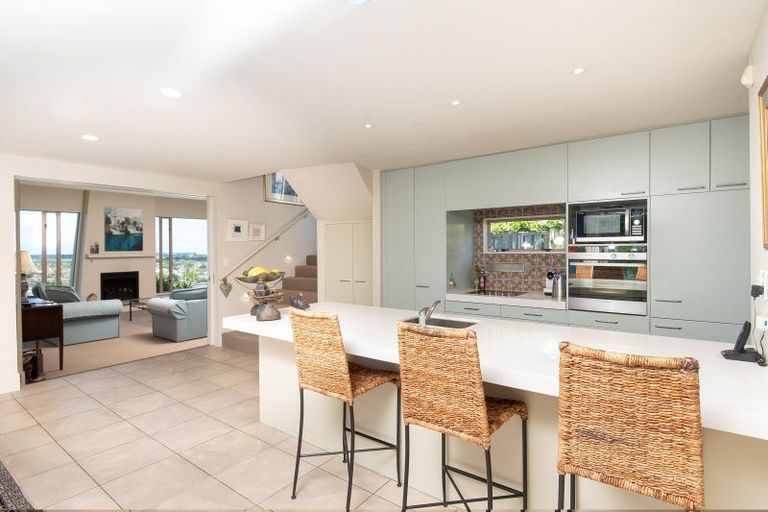 Photo of property in 47 Cumberland Rise, Taradale, Napier, 4112