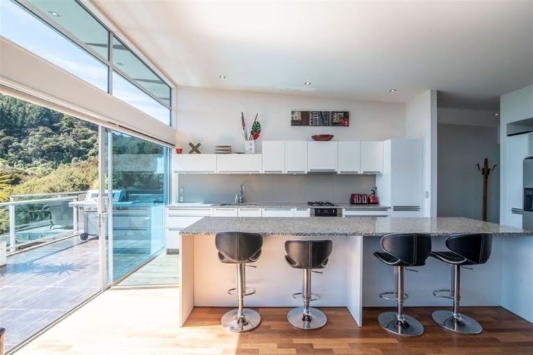 Photo of property in 2 Langlois Lane, Akaroa, 7520