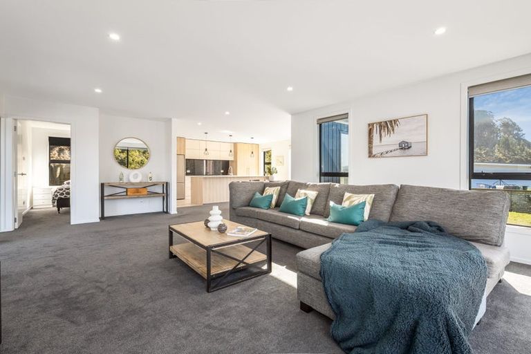 Photo of property in 59 Banks Boulevard, Whitby, Porirua, 5024