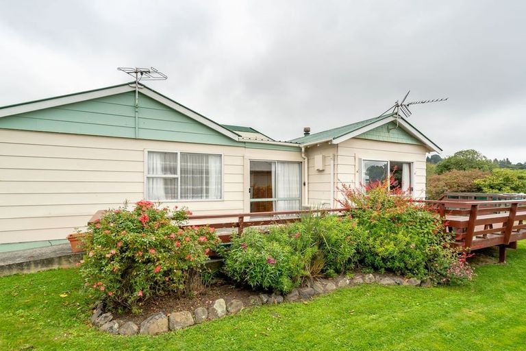 Photo of property in 38 Seaton Road, Portobello, Dunedin, 9014