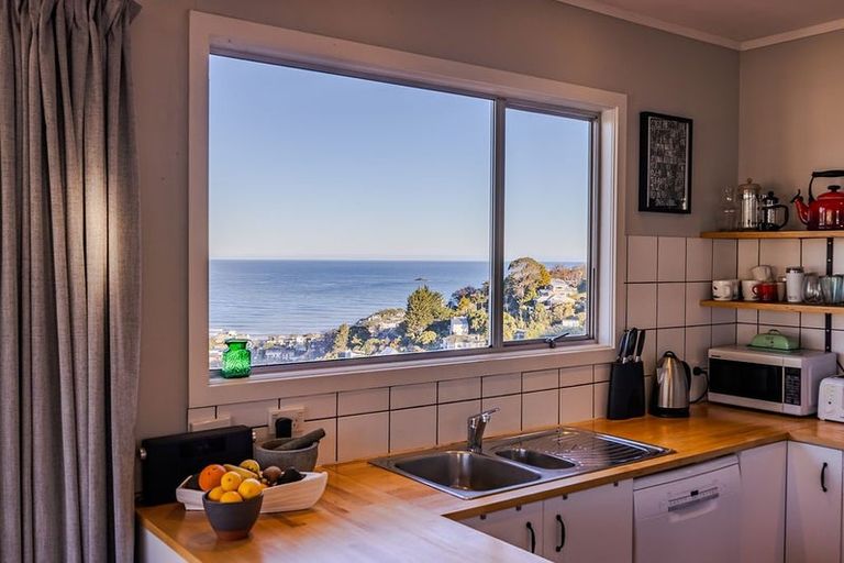 Photo of property in 151 Easther Crescent, Kew, Dunedin, 9012