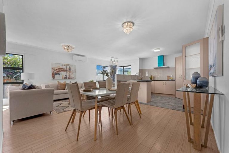 Photo of property in 22 Keri Vista Rise, Papakura, 2110