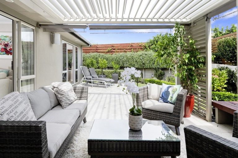 Photo of property in 40 Contour Avenue, Pyes Pa, Tauranga, 3112