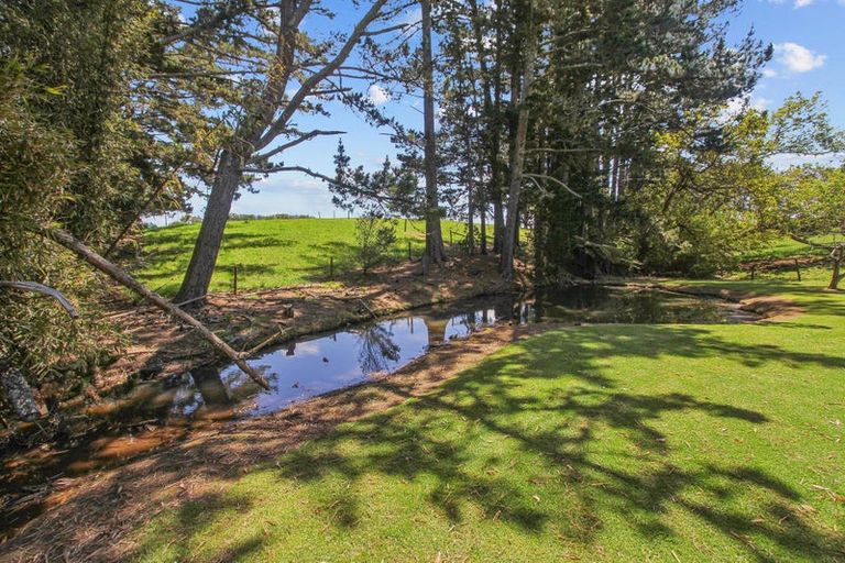 Photo of property in 1304 Glenbrook Road, Glenbrook, Waiuku, 2681
