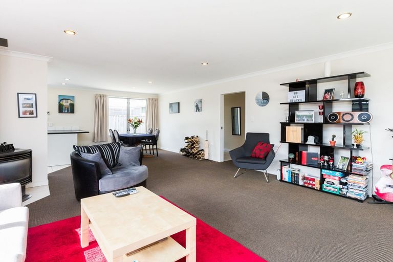 Photo of property in 651a Featherston Street, Roslyn, Palmerston North, 4414