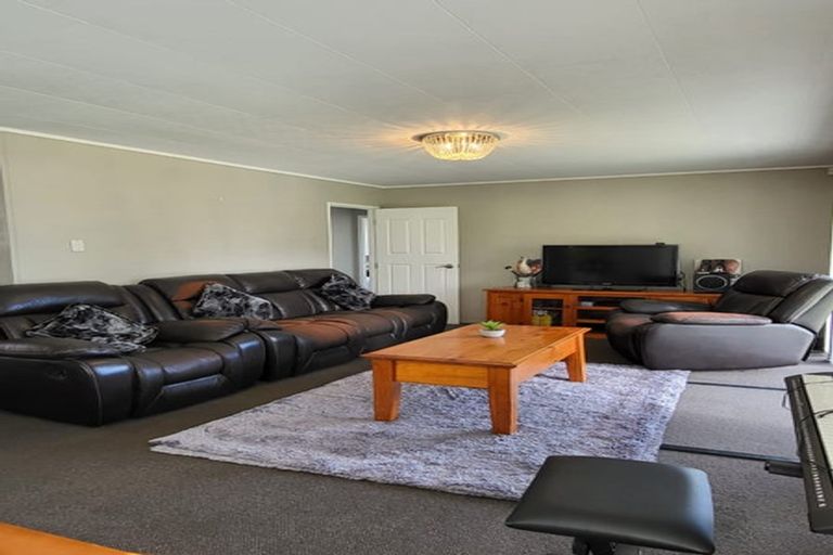 Photo of property in 58 Sharland Avenue, Manurewa, Auckland, 2102