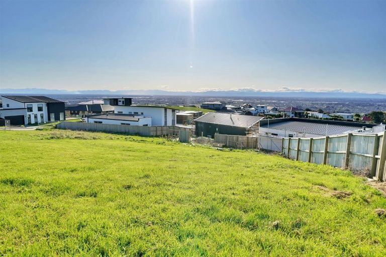 Photo of property in 5 Millbeck Place, Westmorland, Christchurch, 8025