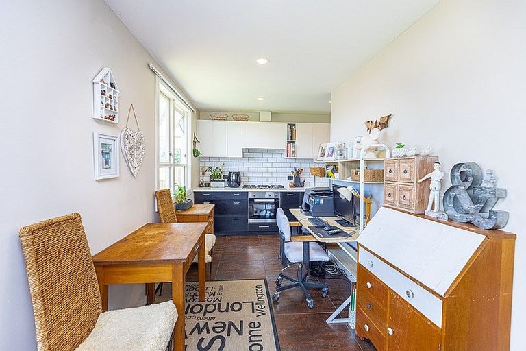 Photo of property in 5 Armstrong Place, Gonville, Whanganui, 4501