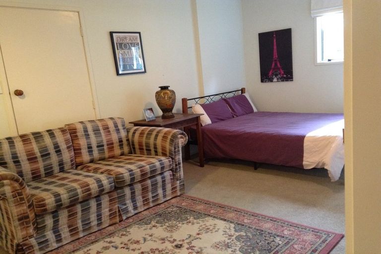 Photo of property in 1/3 Pohutukawa Avenue, Shelly Park, Auckland, 2014