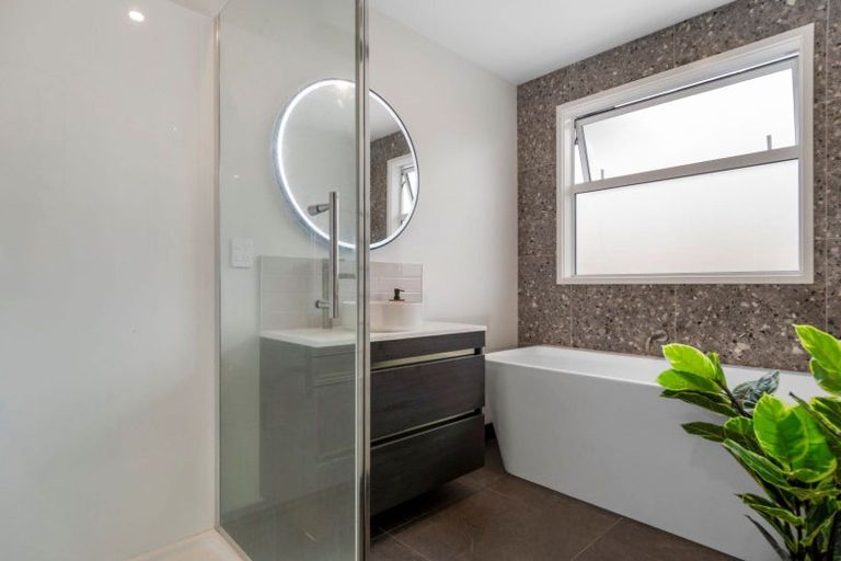 Photo of property in 45c Western Avenue, Omokoroa, 3114