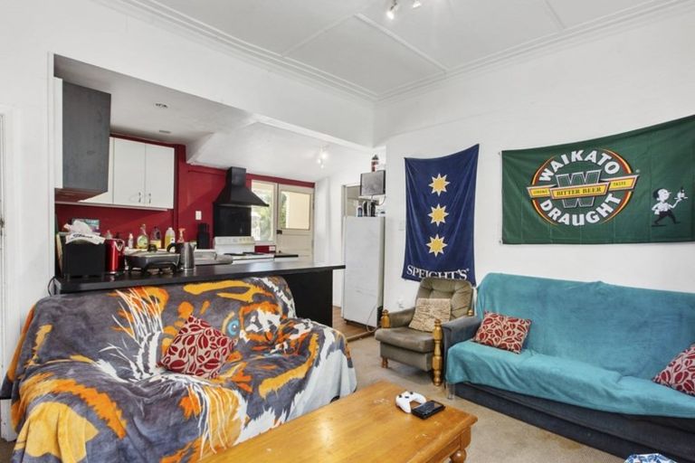 Photo of property in 137 Queen Street, North Dunedin, Dunedin, 9016