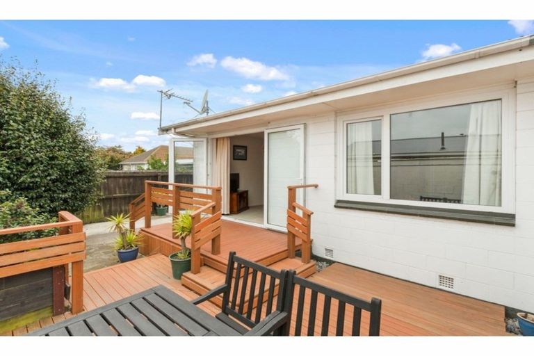Photo of property in 4/14a Dickson Crescent, Hornby, Christchurch, 8042