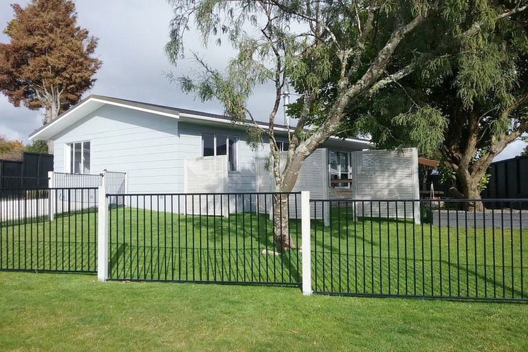 Photo of property in 11 Milton Grove, Owhata, Rotorua, 3010