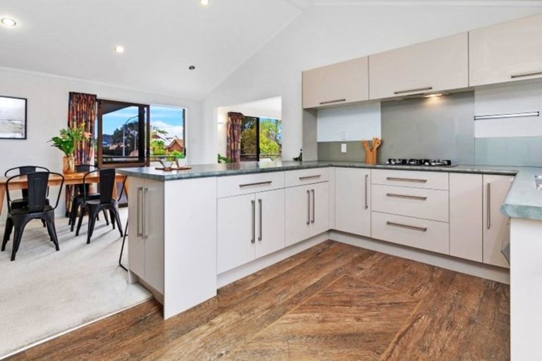 Photo of property in 16 Forrester Drive, Welcome Bay, Tauranga, 3112