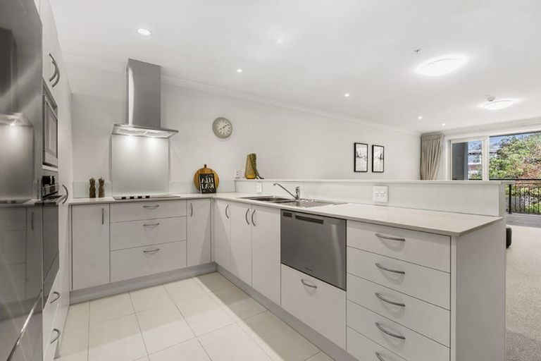 Photo of property in 202/112 Carmichael Road, Bethlehem, Tauranga, 3110