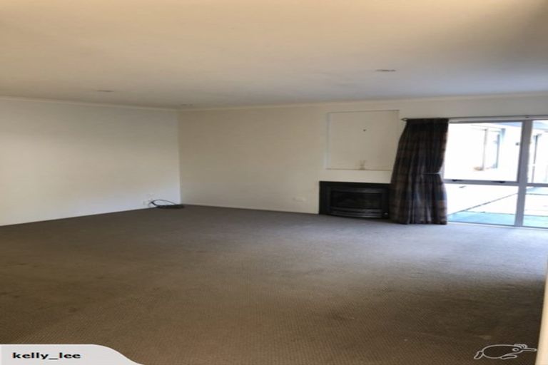 Photo of property in 11 Amoka Crescent, Parklands, Christchurch, 8083