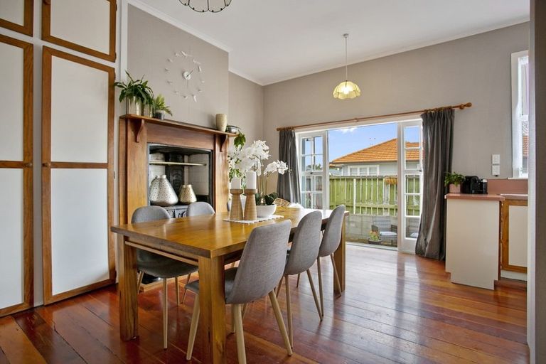 Photo of property in 64 Grey Street, Cambridge, 3434